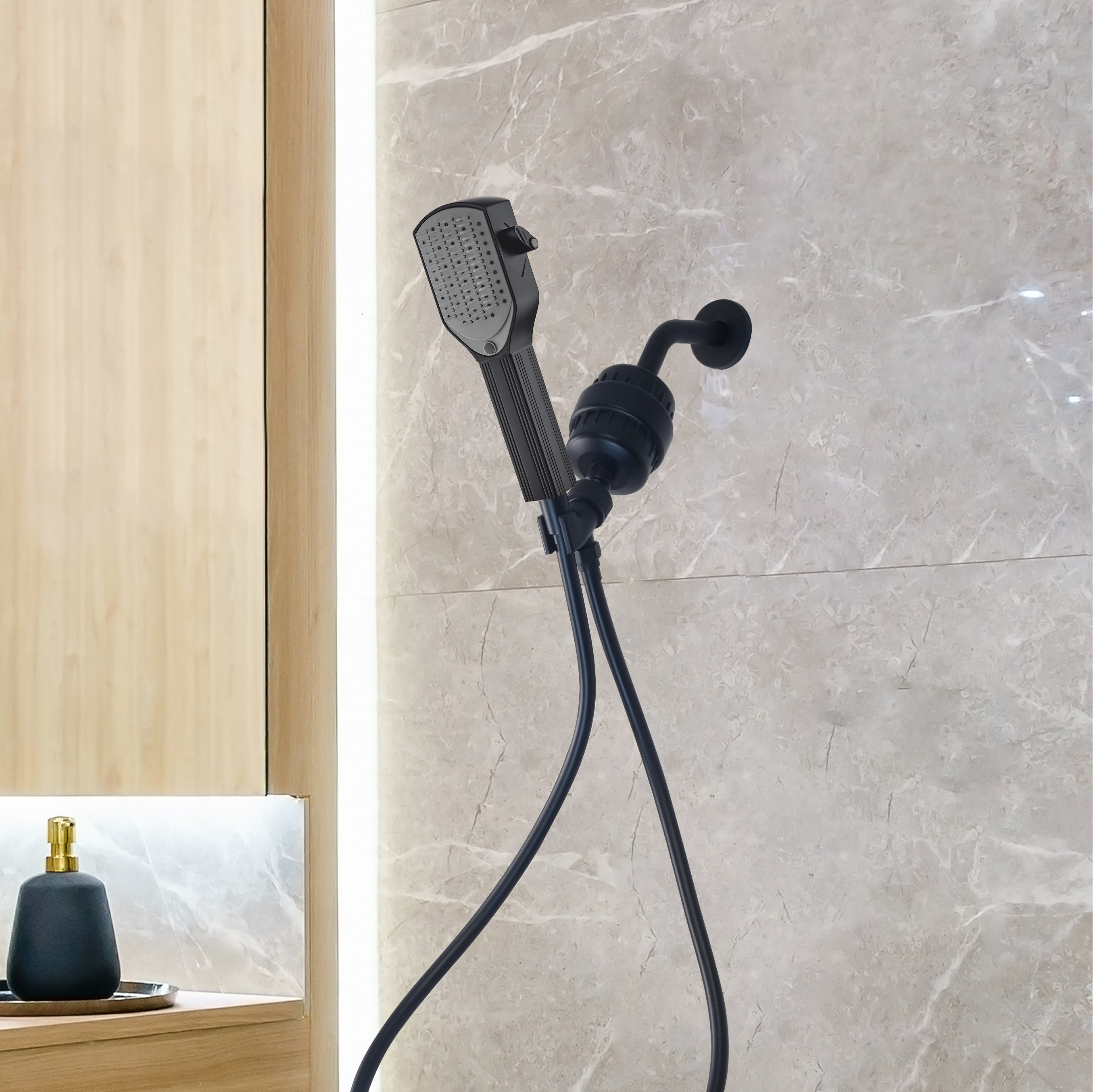 MineralStream Detangler Comb Shower Head